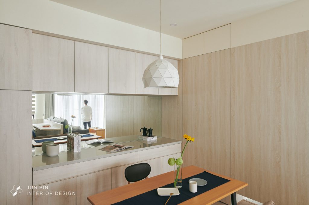 新北新莊馥都湛現代風室內設計裝潢住宅餐桌與收納櫃